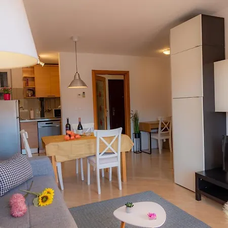 1st Floorc Apartament